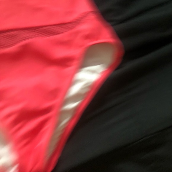 Pink mesh one piece - Picture 4 of 6